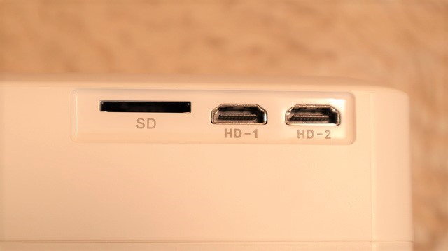 VANKYO V630 側面